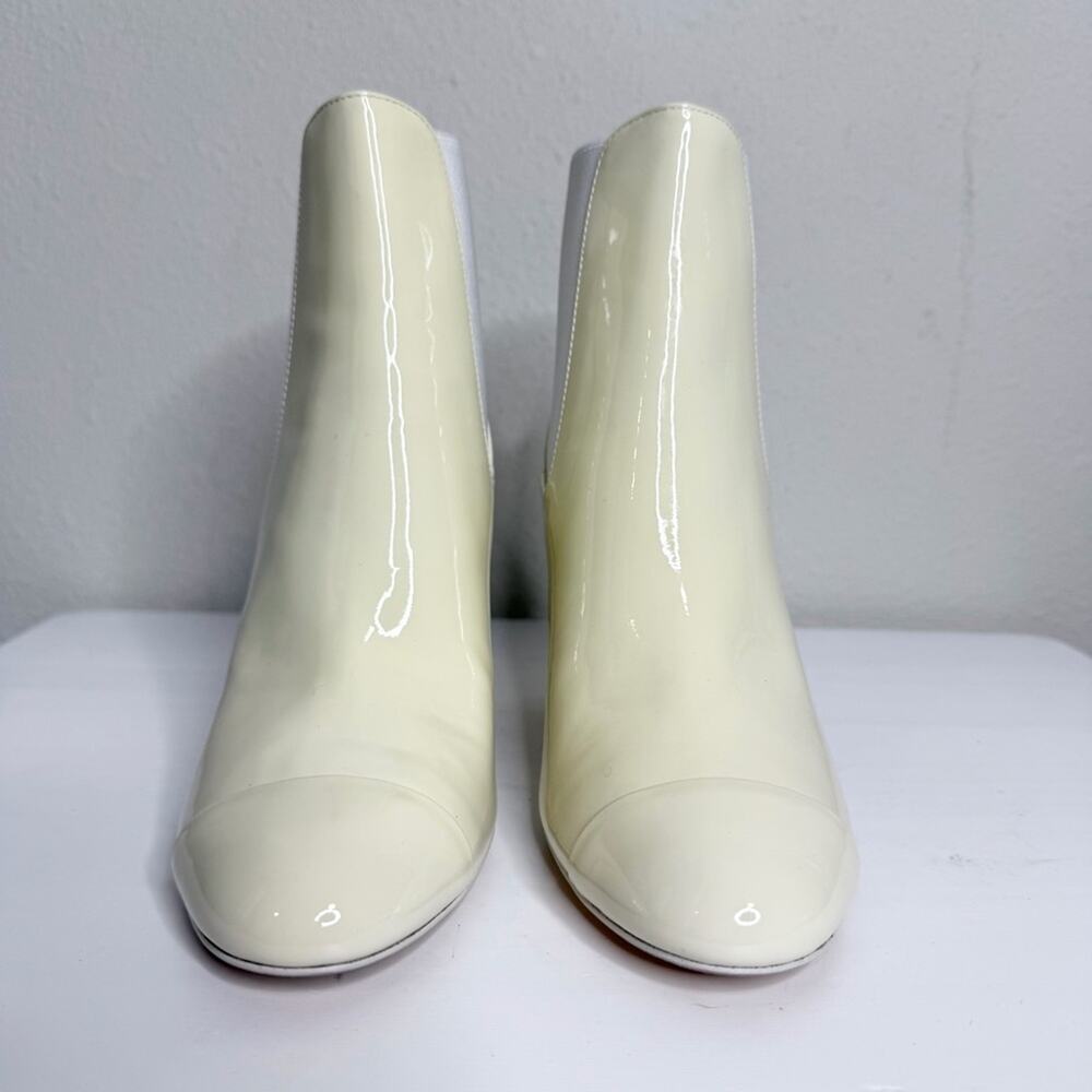 Chanel 2022 Interlocking CC Logo Chelsea Ankle Boots Size 37 - Picture 8 of 15